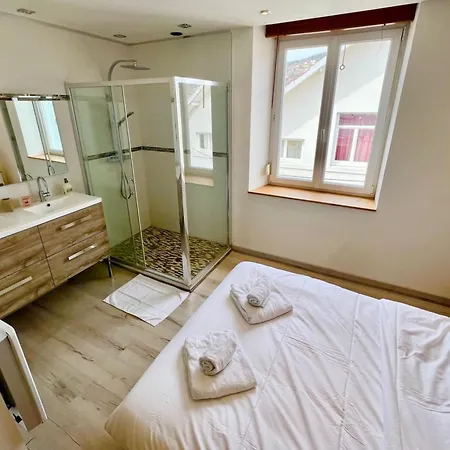 Quiet Luxury Nest In The Heart Of !!!