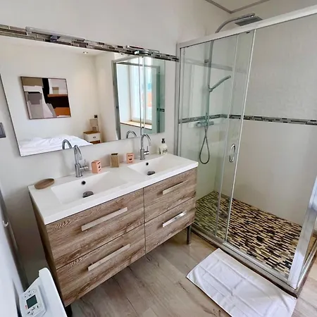 Quiet Luxury Nest In The Heart Of !!! *